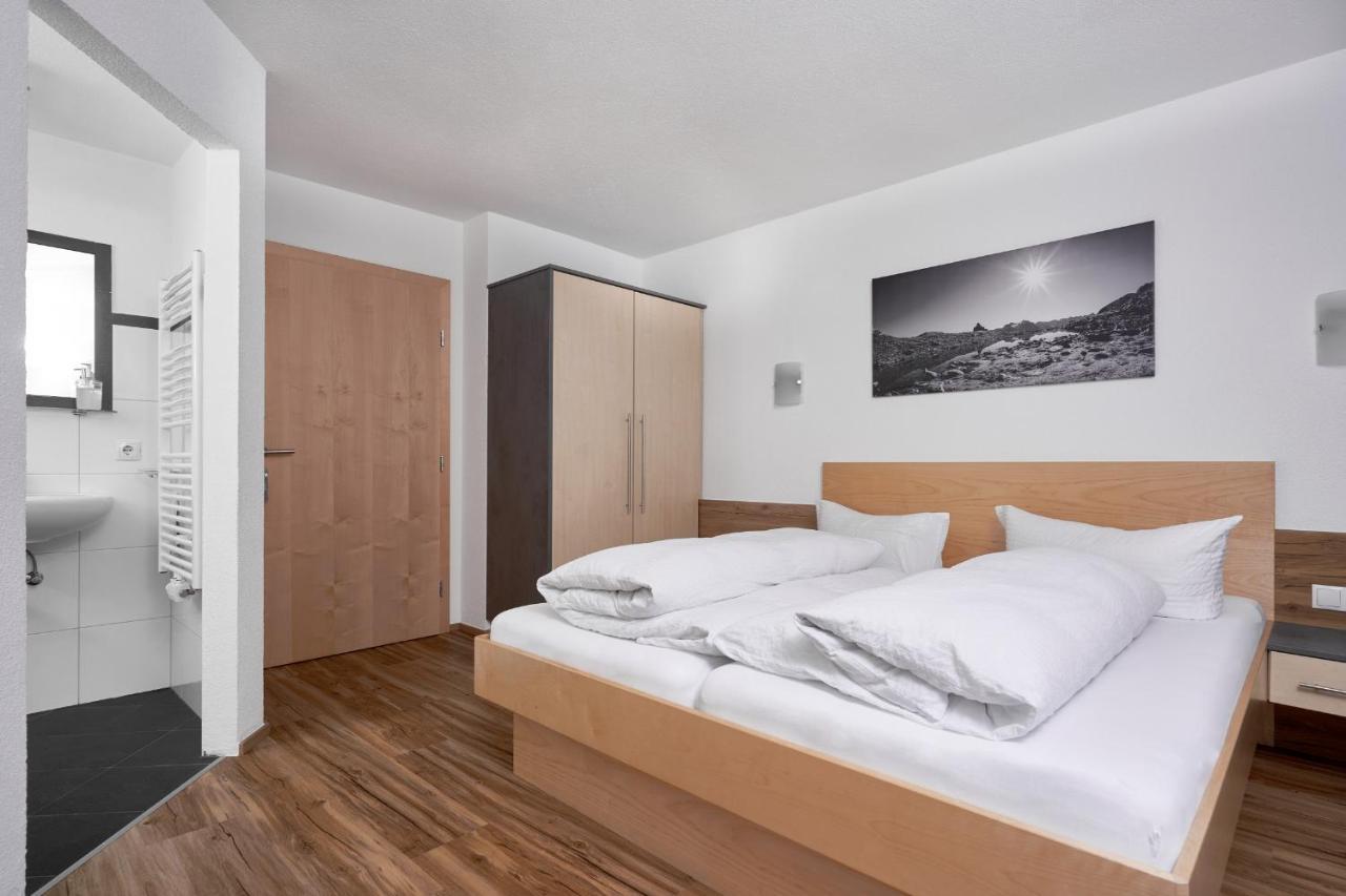 Apart Alessandro Langenfeld Exterior photo
